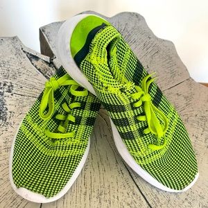 Women’s Adidas Size 8 Black/Neon Green Athletic Shoe In Used Condition